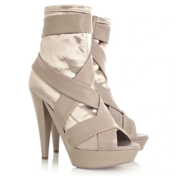 BURBERRY PORSUM Satin and leather boots taupe size 35 1/2 5.5